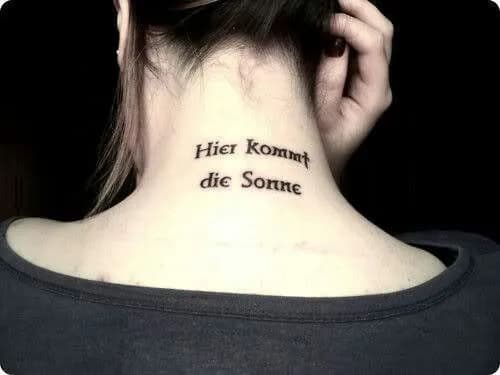 Rammstein Hier kommt die Sonne: Die tiefere Bedeutung und Analyse Rammstein Hier kommt die Sonne: Die tiefere Bedeutung und Analyse
