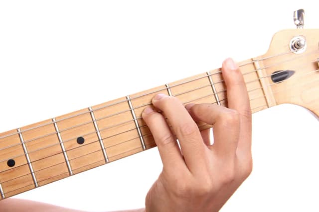 F-Dur Gitarre spielen: So vermeidest du häufige Fehler und Stolpersteine F-Dur Gitarre spielen: So vermeidest du häufige Fehler und Stolpersteine